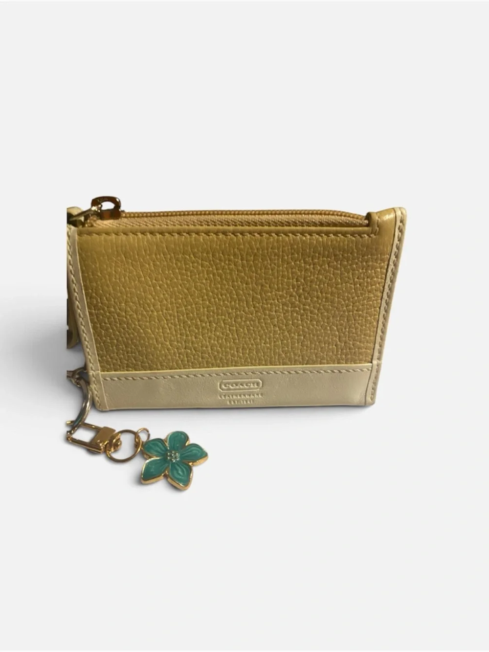 Coach compact mini